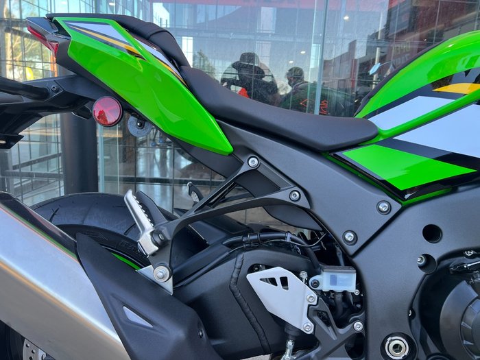 2025 Kawasaki 2025 Kawasaki 1000C ZX1000 ZX1002LSFAN GREEN
