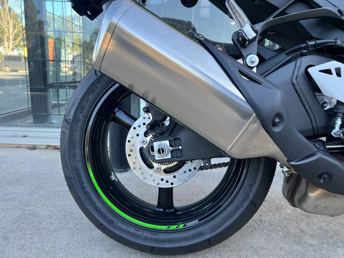 2025 Kawasaki 2025 Kawasaki 1000C ZX1000 ZX1002LSFAN GREEN