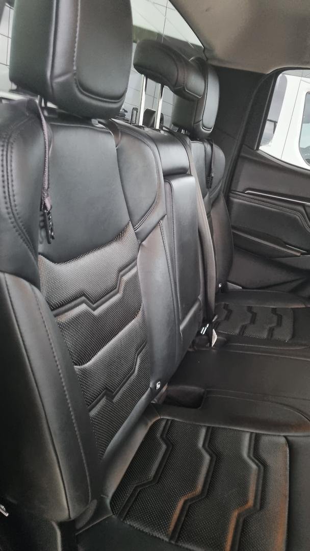 2023 Isuzu D-MAX LS-U+