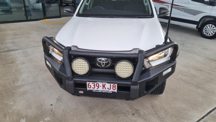 2023 Toyota Hilux SR