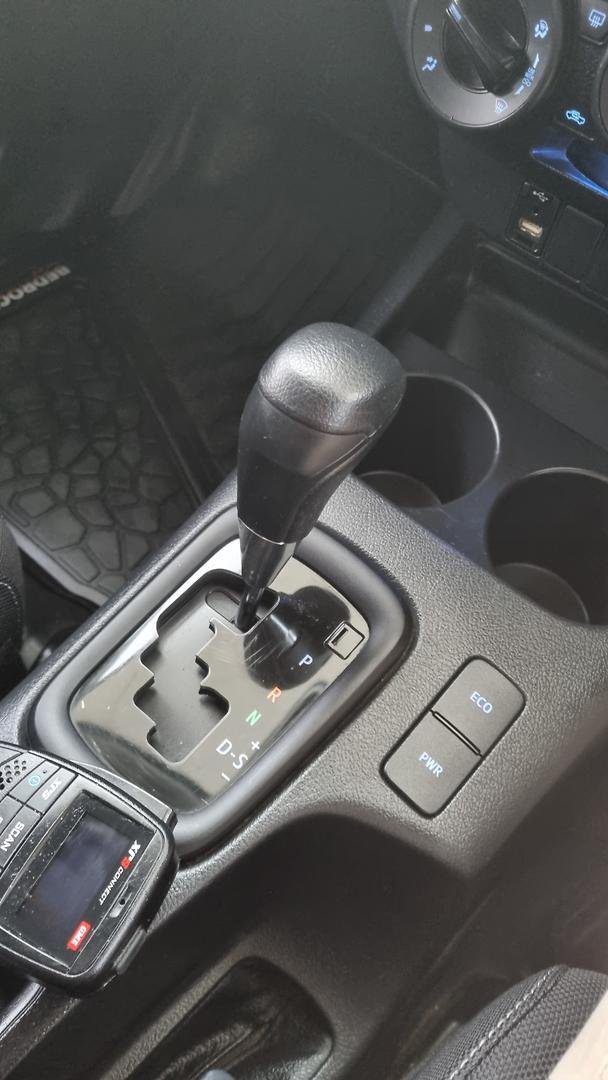 2023 Toyota Hilux SR