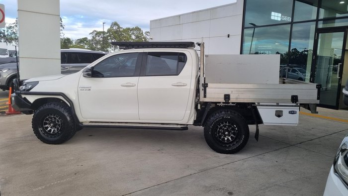 2023 Toyota Hilux SR