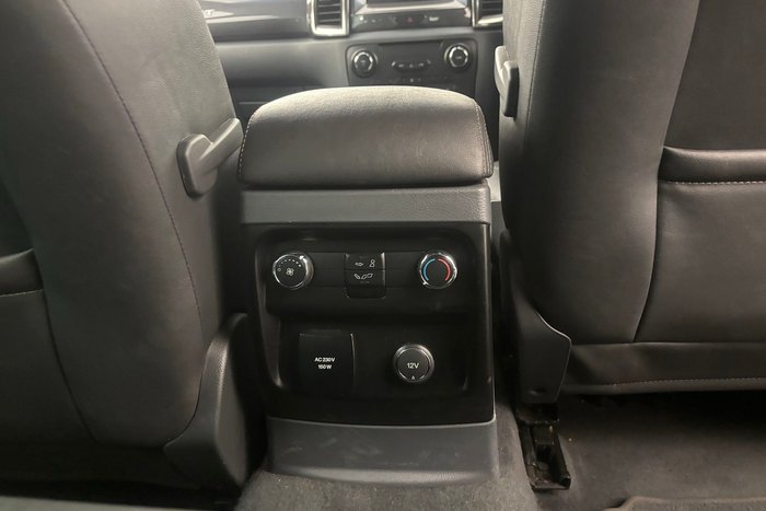 2016 Ford Everest Titanium