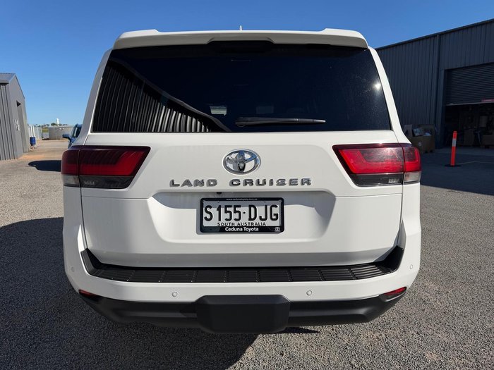 2024 Toyota Landcruiser GXL