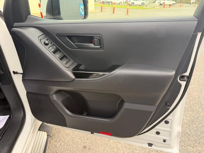2024 Toyota Landcruiser GXL