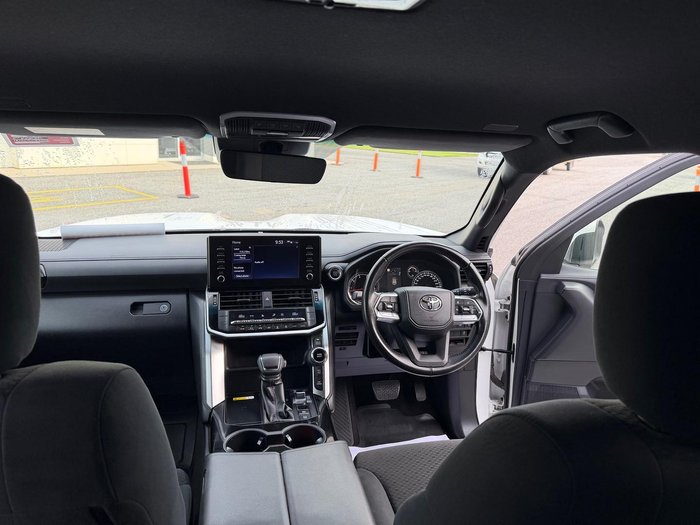 2024 Toyota Landcruiser GXL