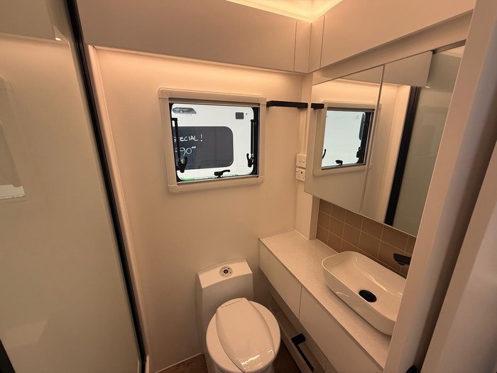 2026 Traveller Destination Cruise 20 Bunks My25