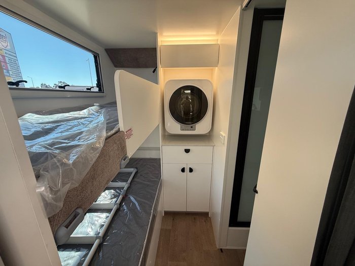 2026 Traveller Destination Cruise 20 Bunks My25