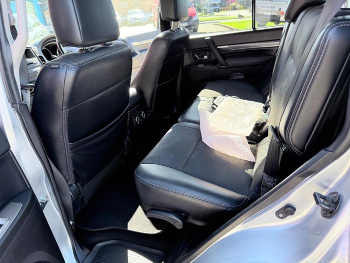 2010 Mitsubishi Pajero VR-X NT MY10 4X4 Cool Silver