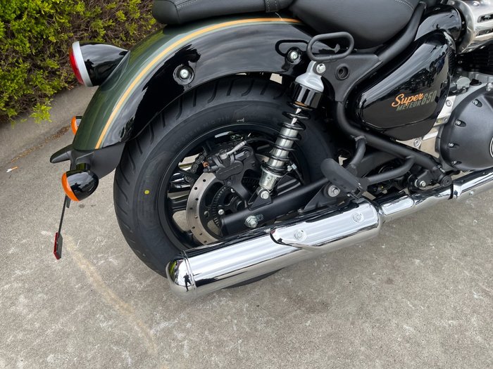 2026 Royal Enfield SUPER METEOR 650 Interstella Green