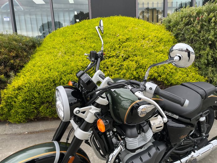 2026 Royal Enfield SUPER METEOR 650 Interstella Green