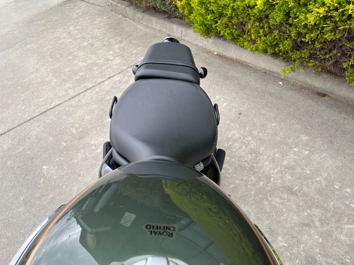 2026 Royal Enfield SUPER METEOR 650 Interstella Green