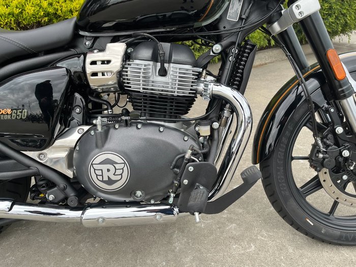 2026 Royal Enfield SUPER METEOR 650 Interstella Green