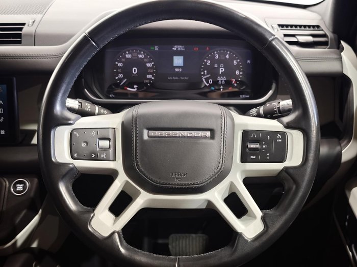 2020 Land Rover Defender 110 P400 SE L663 MY20.5 AWD Fuji White