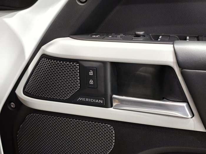 2020 Land Rover Defender 110 P400 SE L663 MY20.5 AWD Fuji White