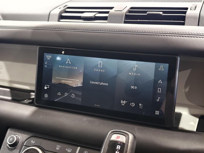 2020 Land Rover Defender 110 P400 SE L663 MY20.5 AWD Fuji White