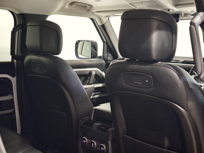 2020 Land Rover Defender 110 P400 SE L663 MY20.5 AWD Fuji White