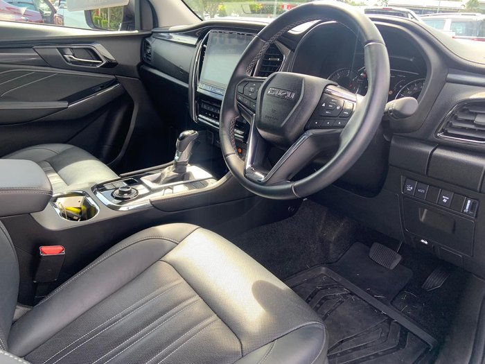 2024 Isuzu MU-X LS-T