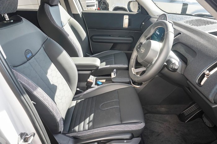 2024 MINI Countryman E Classic