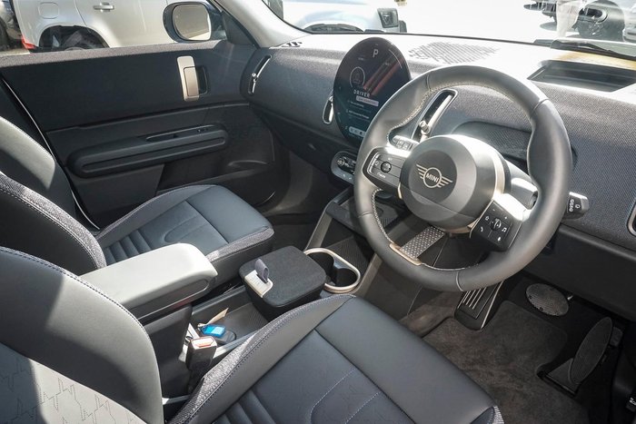 2024 MINI Countryman E Classic