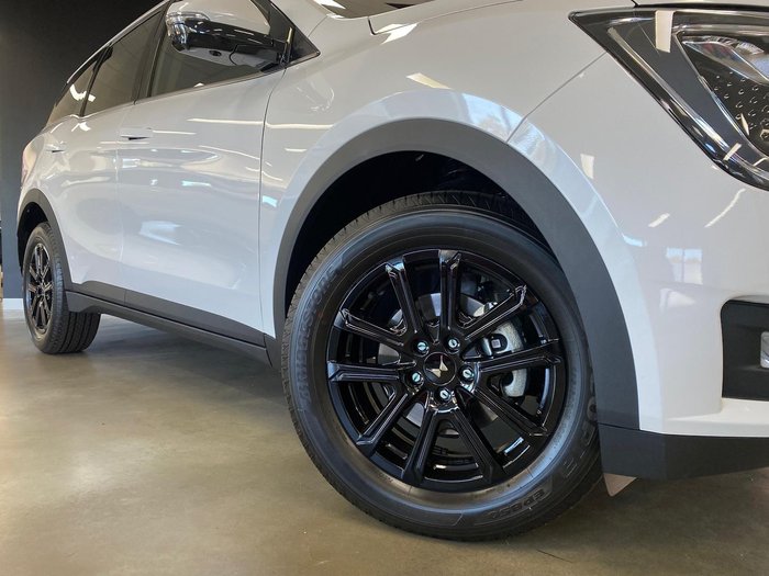 2025 Mahindra XUV700 AX7L