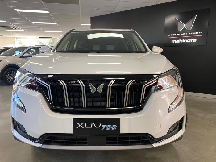 2025 Mahindra XUV700 AX7L