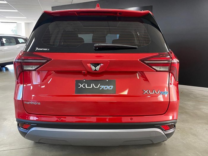 2025 Mahindra XUV700 AX7L