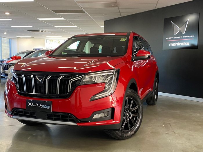 2025 Mahindra XUV700