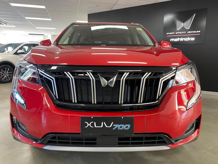 2025 Mahindra XUV700 AX7L