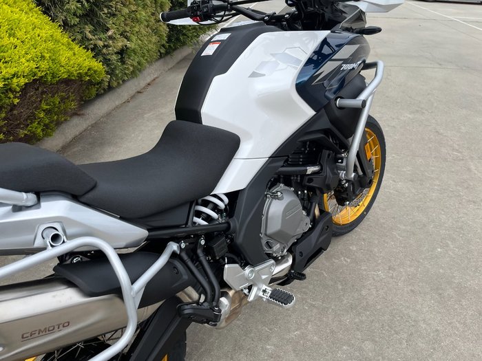 2026 CFMOTO 700CC 700MT NEBULA WHITE