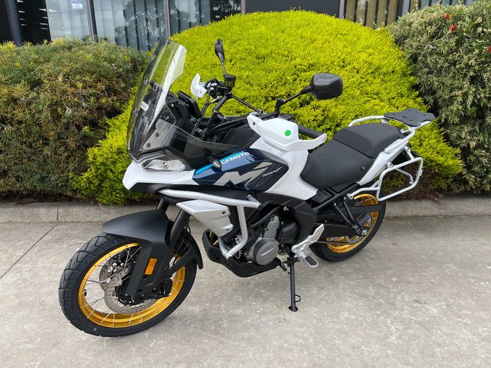 2026 CFMOTO 700CC 700MT NEBULA WHITE