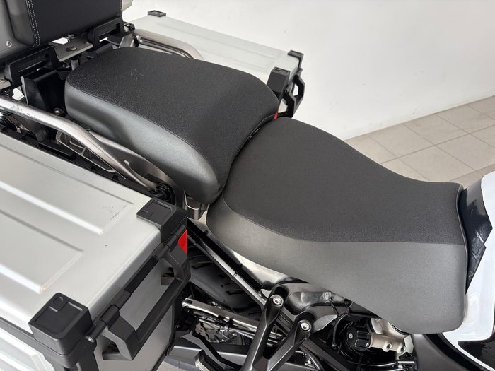 2013 Yamaha Super Tenere (XT1200Z) Super Tenere White