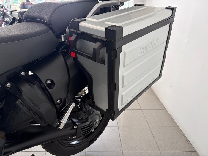 2013 Yamaha Super Tenere (XT1200Z) Super Tenere White