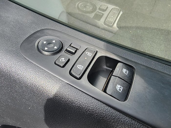 2024 Hyundai STARIA LOAD