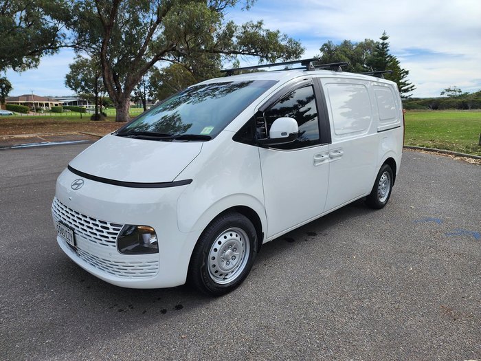 2024 Hyundai STARIA LOAD