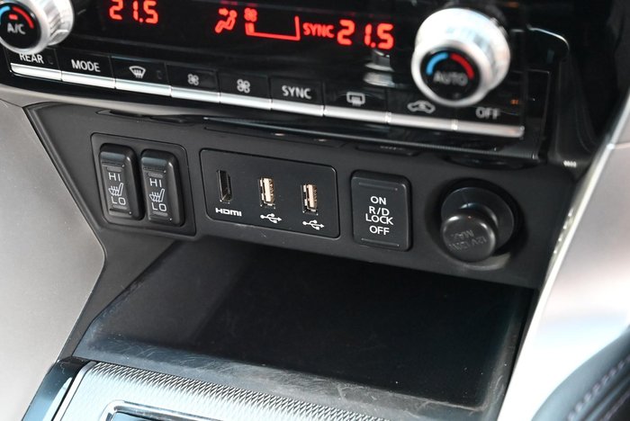 2024 Mitsubishi Pajero Sport Exceed
