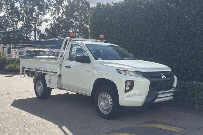 2020 Mitsubishi Triton