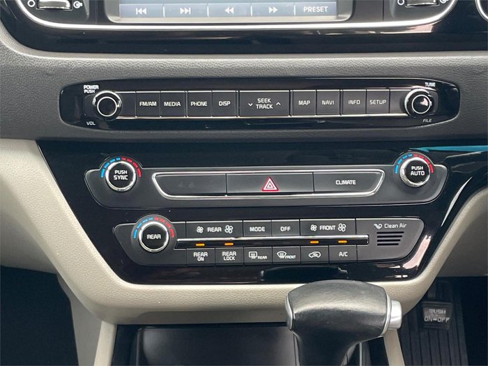 2017 Kia Carnival SLi YP MY18 Snow White Pearl