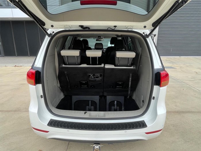 2017 Kia Carnival SLi YP MY18 Snow White Pearl