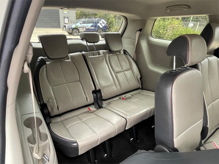 2017 Kia Carnival SLi YP MY18 Snow White Pearl
