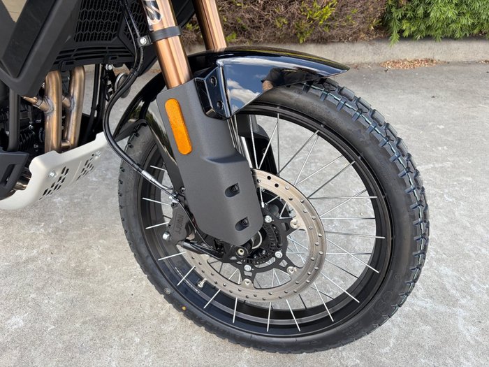 2026 CFMOTO 450 MT NEBULA BLACK