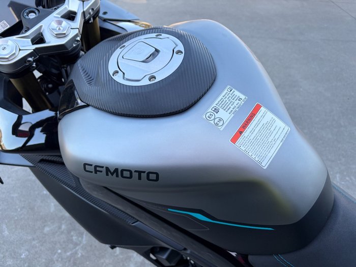2026 CFMOTO 2026 CF MOTO 450CC 450SR-S Gem Black