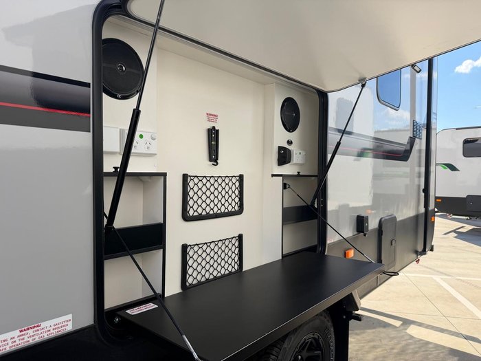 2026 Traveller Destination Track 20 Bunks My25