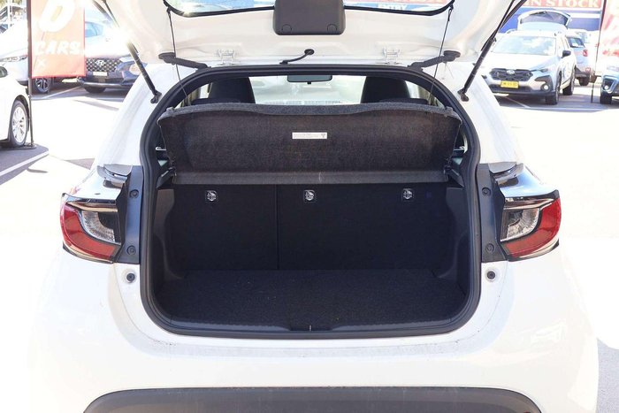 2024 Toyota Yaris Ascent Sport