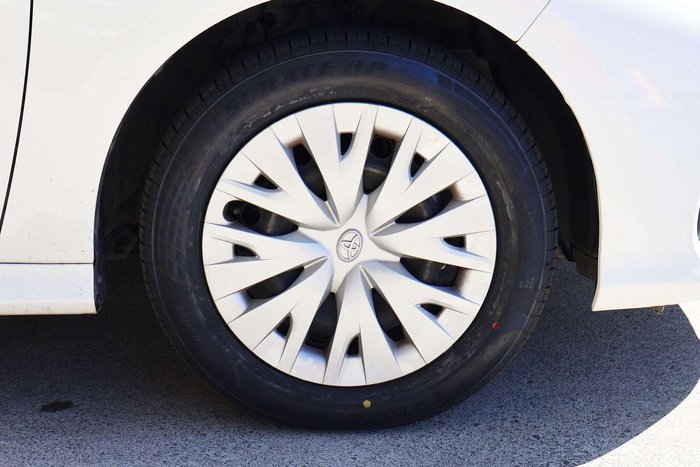 2024 Toyota Yaris Ascent Sport