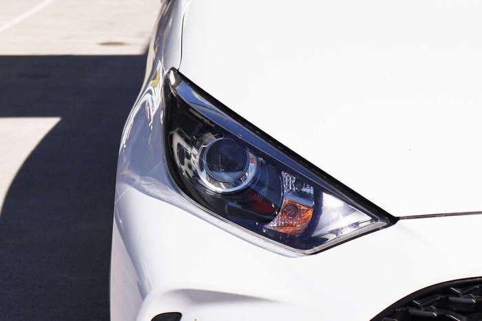 2024 Toyota Yaris Ascent Sport