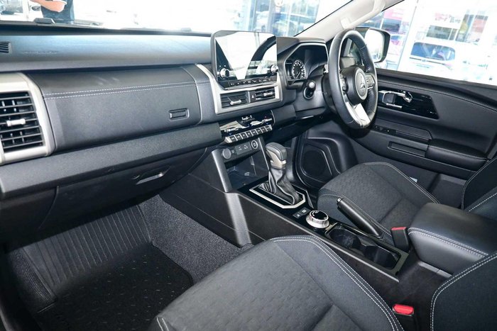 2024 Mitsubishi Triton GLS