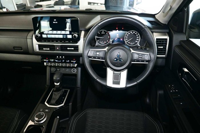 2024 Mitsubishi Triton GLS