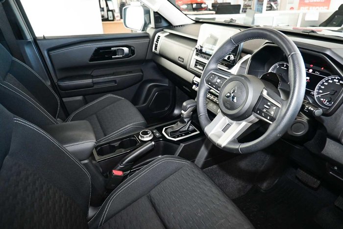 2024 Mitsubishi Triton GLS