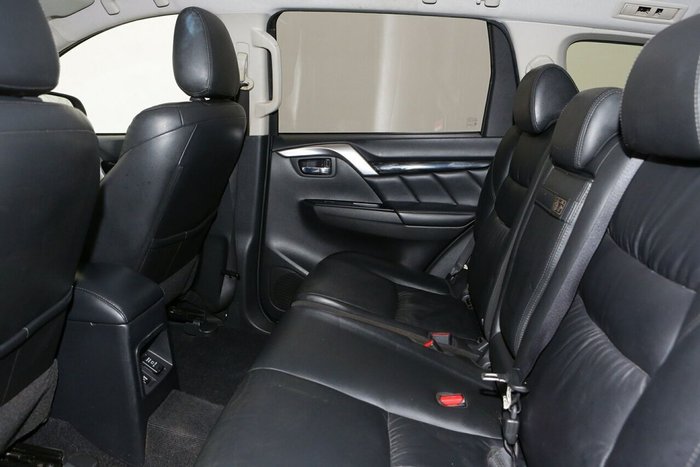 2019 Mitsubishi Pajero Sport Black Edition